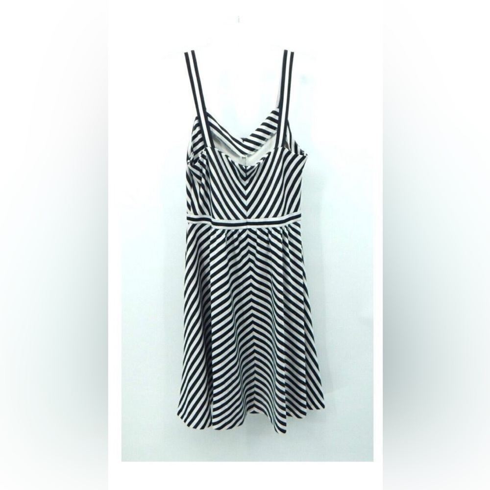 Alexia Admor Sleeveless Striped Dress Size Large - Picture 4 of 6